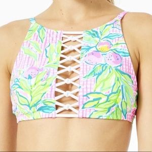 Lilly Pulitzer adderlay top don’t stop beleafing